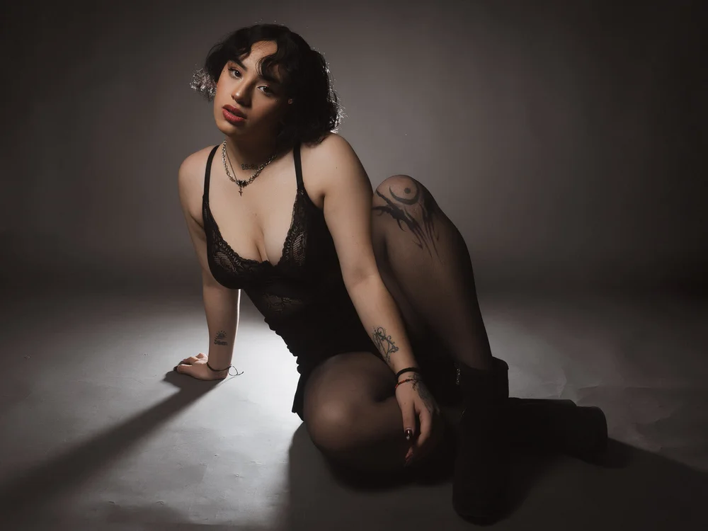 Offline XXX chat Kiara_Fox__