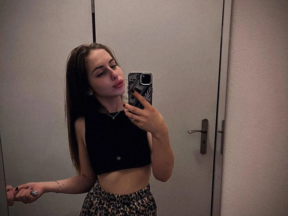 Jenny_lv's Offline XXX Chat