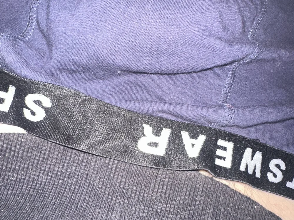 Grossebite2905 Adlı Modelin Çevrimdışı XXX Sohbeti