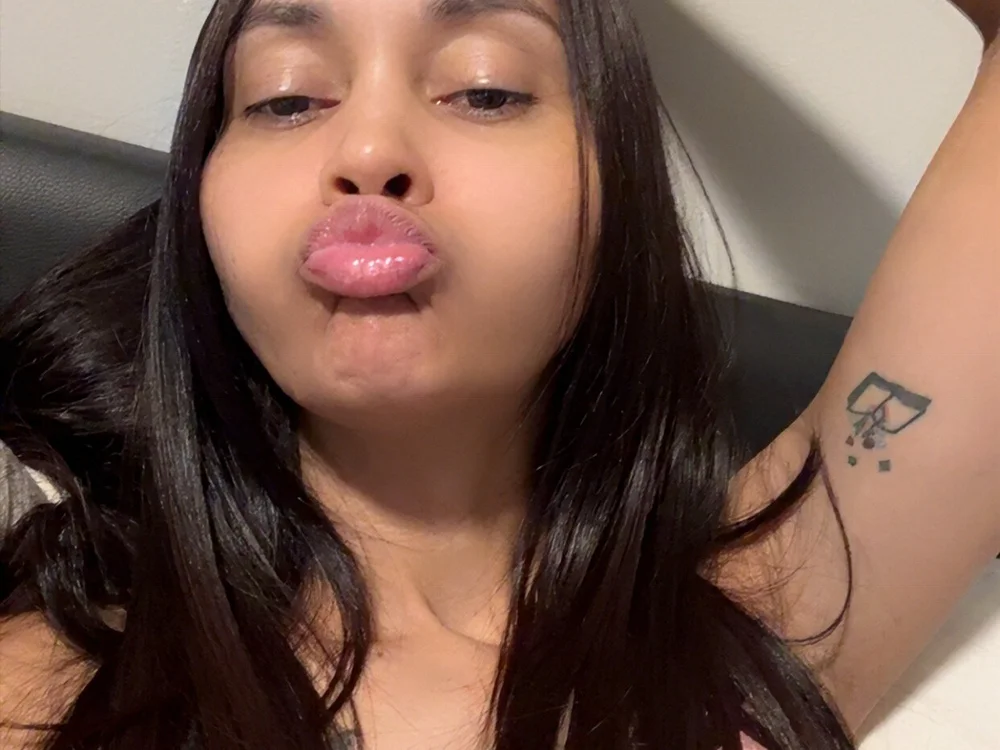 fiona081907's Offline XXX Chat