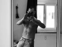 Paintoy666's webcam live show