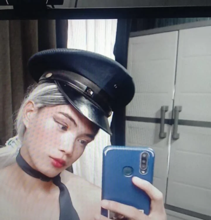 urs_zoey Obrolan XXX Offline