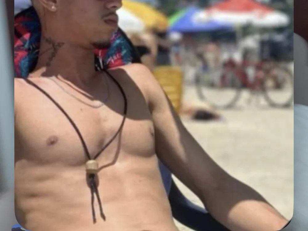 victo51 Offline XXX-Chat