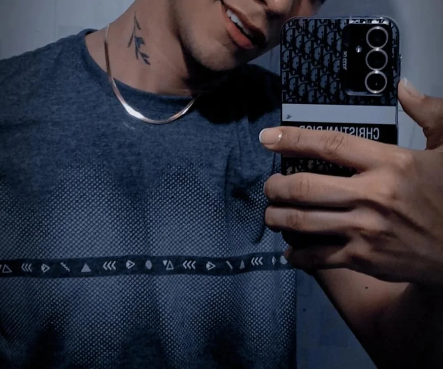 Offline chatovací místnost Dylan_Scottt