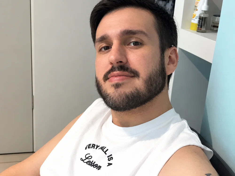 Alexitho25 오프라인 XXX 채팅