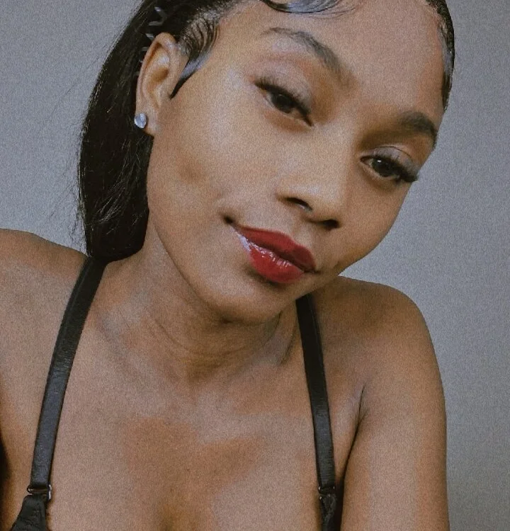 Offline XXX chat modela Unique05