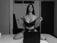 tiffanystonne Adlı Modelin Canlı XXX Sohbeti