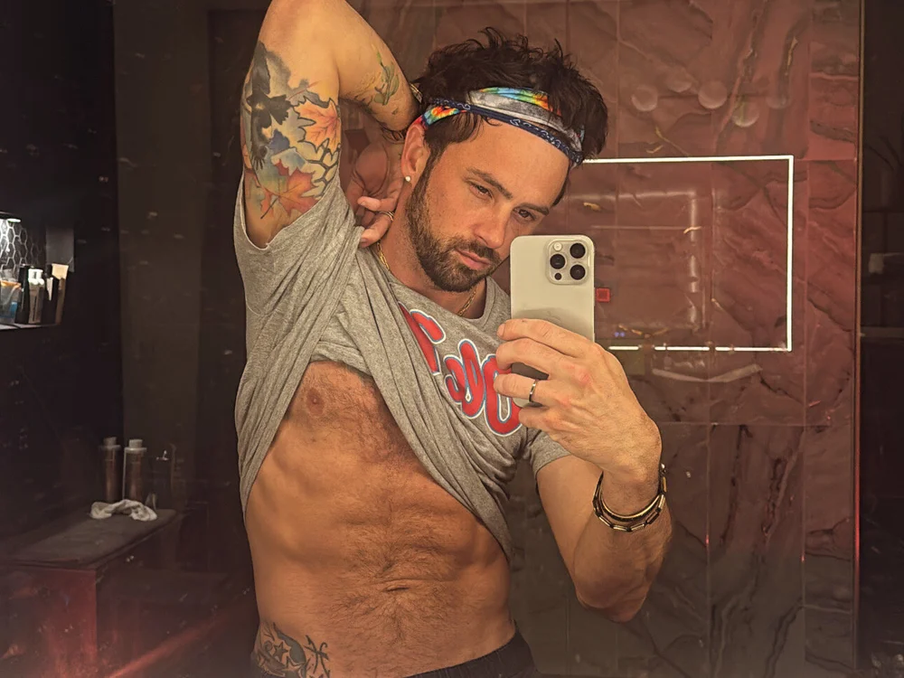 BoysBeCumming offline chatrum