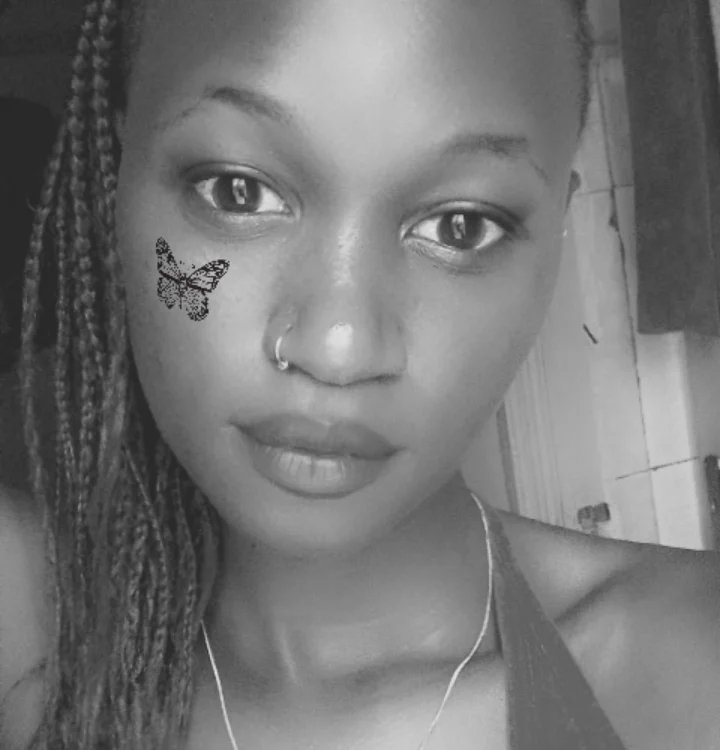 Chat +18 off-line de MissLilly1