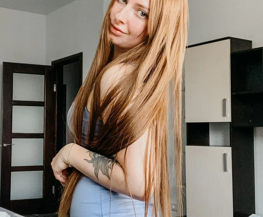 Adel_rose's Offline Chat Room
