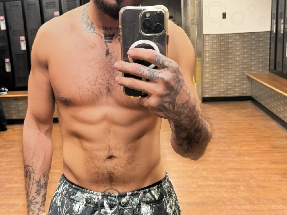 Offline XXX chat modela NickyThix