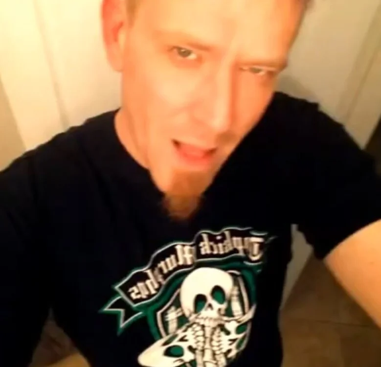 Offline chatovací místnost SoHard4UToo