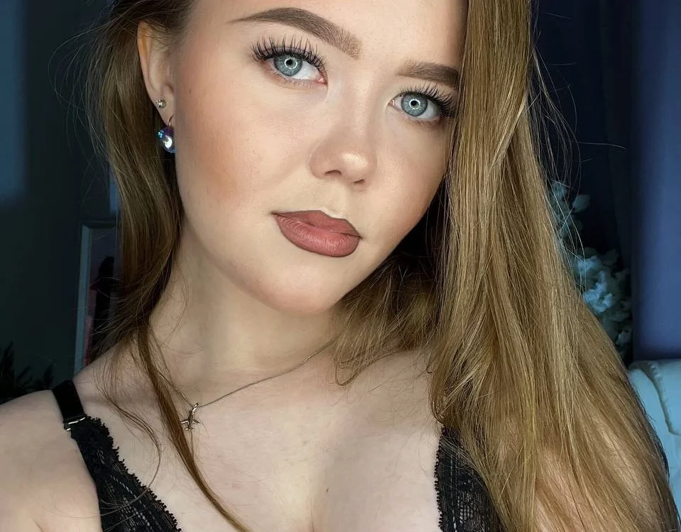 LinaGlow's Offline XXX Chat