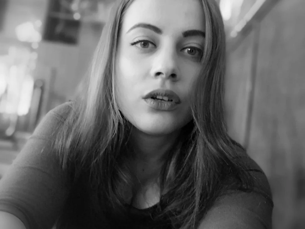 WhitneyFiree's Offline XXX Chat