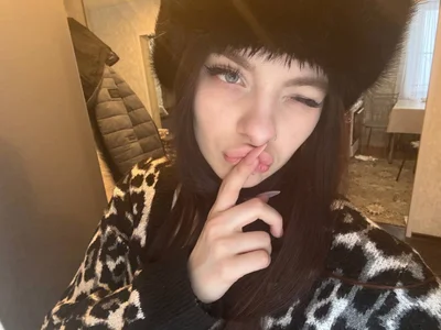 SimoneEbesu - Girl 