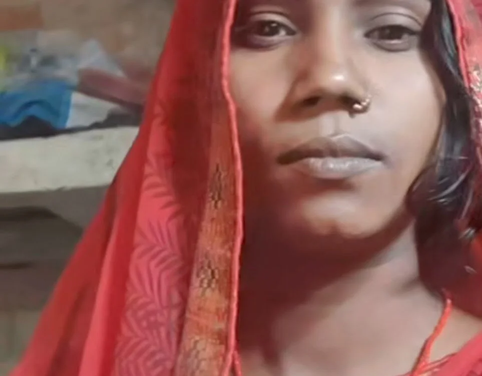 Indiandesicouple155 离线XXX聊天