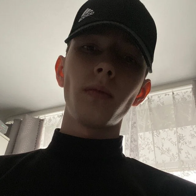 suicdemask's Offline XXX Chat