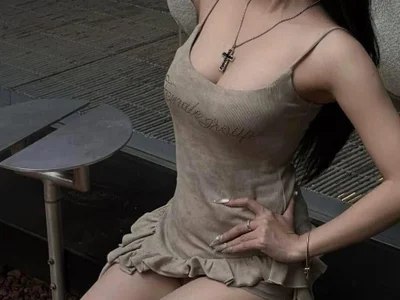 Min-Mia99 Live Cam on StripChat and RICams