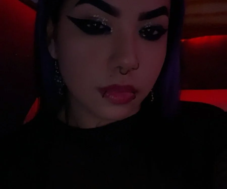 midnight_sweetnesss offline XXX-chat