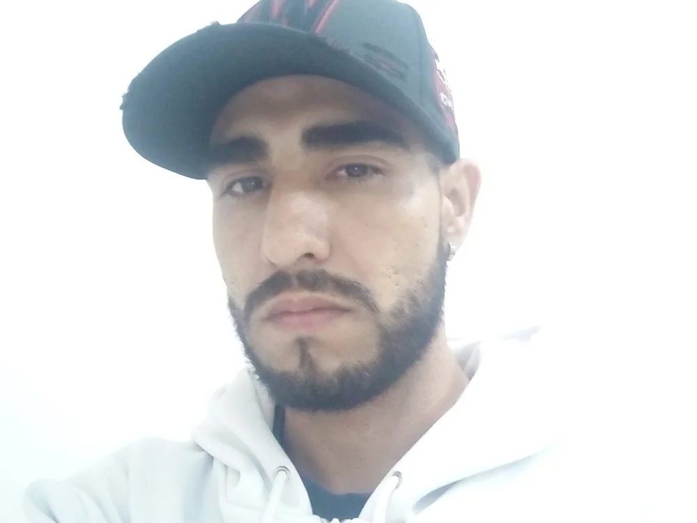 Daniel33m's Offline XXX Chat