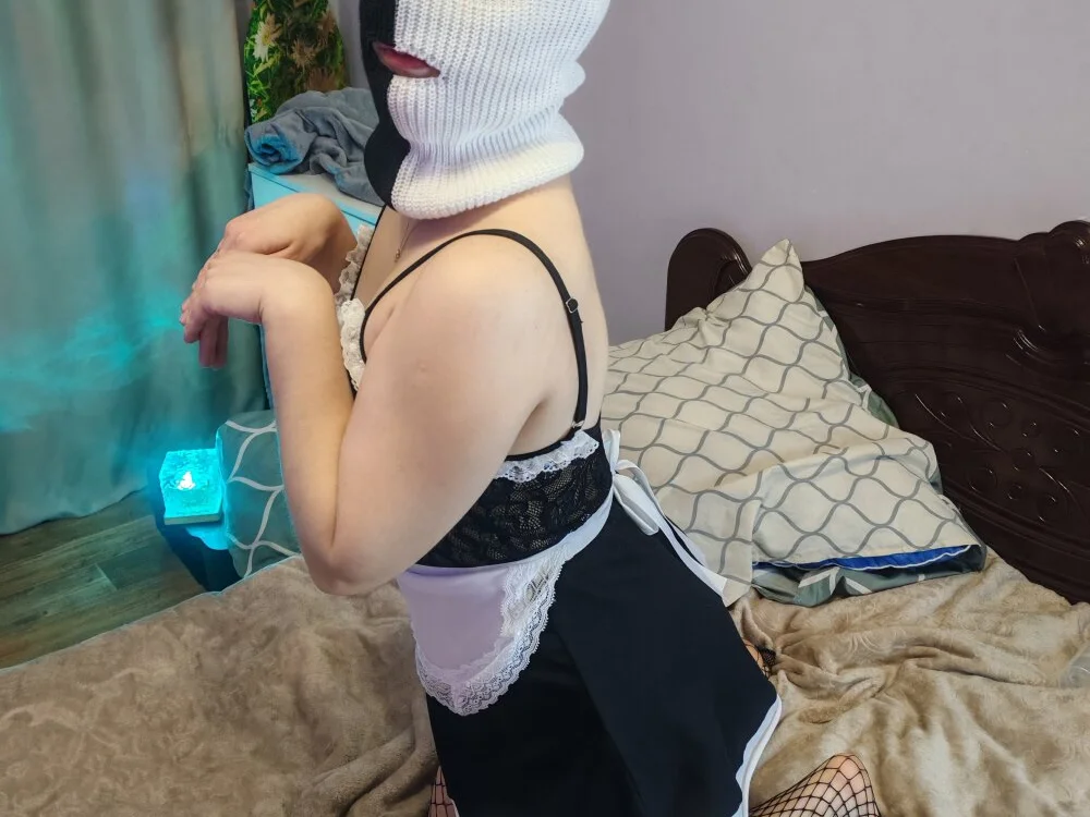 Monika4234 Offline XXX-chat