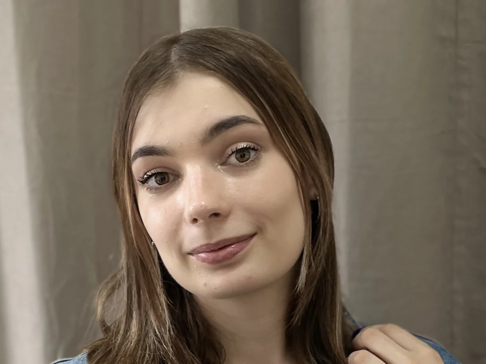 MildredEvett's Offline Chat Room