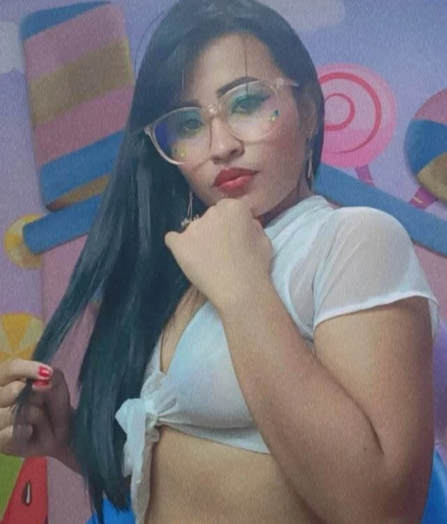 Alana_Torres_'s Offline Chat Room