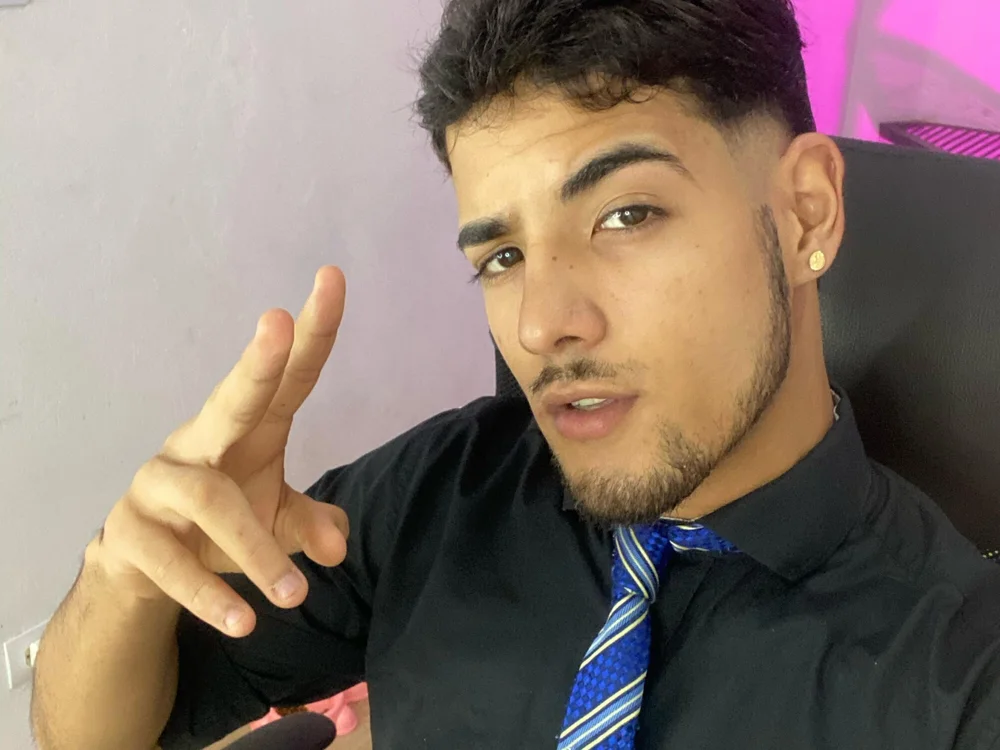 ALEX__LORD's Offline Chat Room
