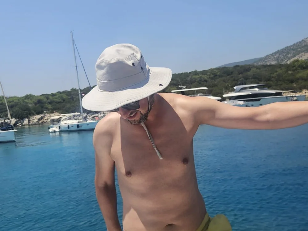 Marko_Eleni: συνομιλία ΧΧΧ εκτός σύνδεσης