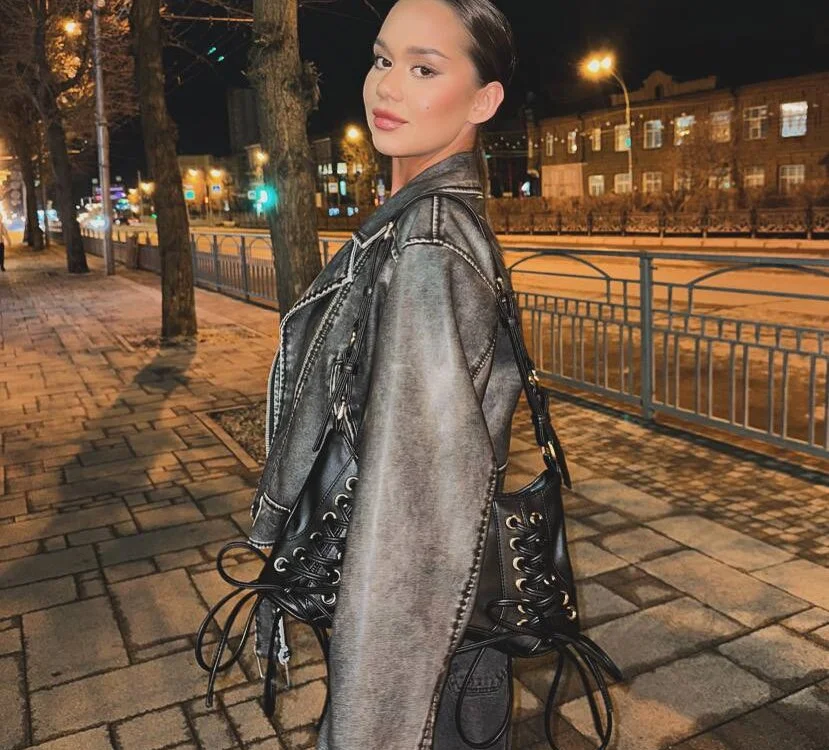 BridgetHessel's Offline XXX Chat