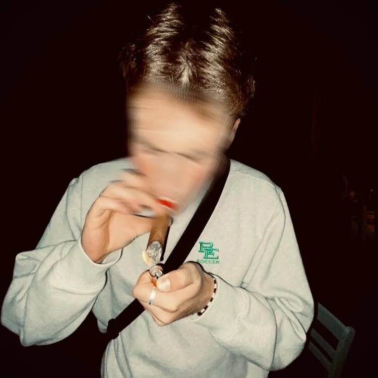 ricooo_mi Obrolan XXX Offline