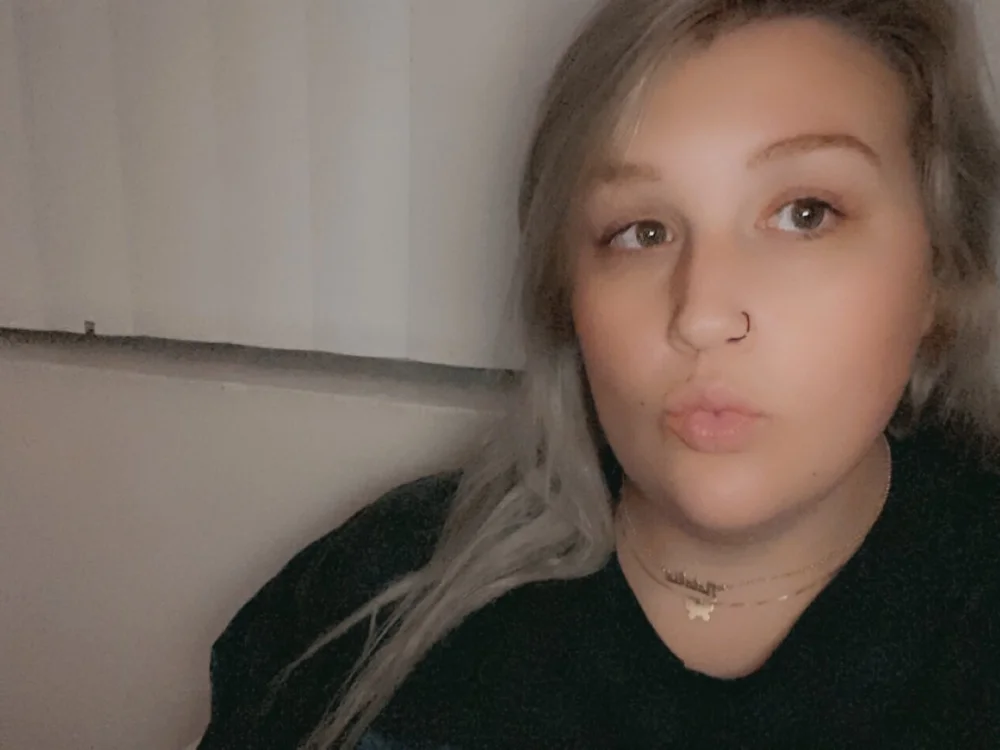 bongbabe's Offline Chat Room