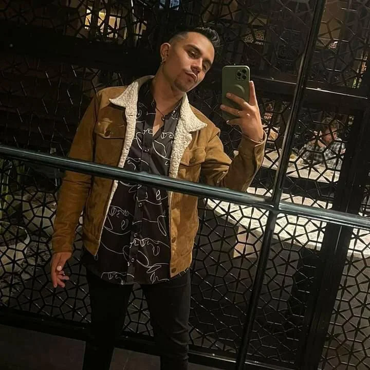 danieeel_19 offline chatrum