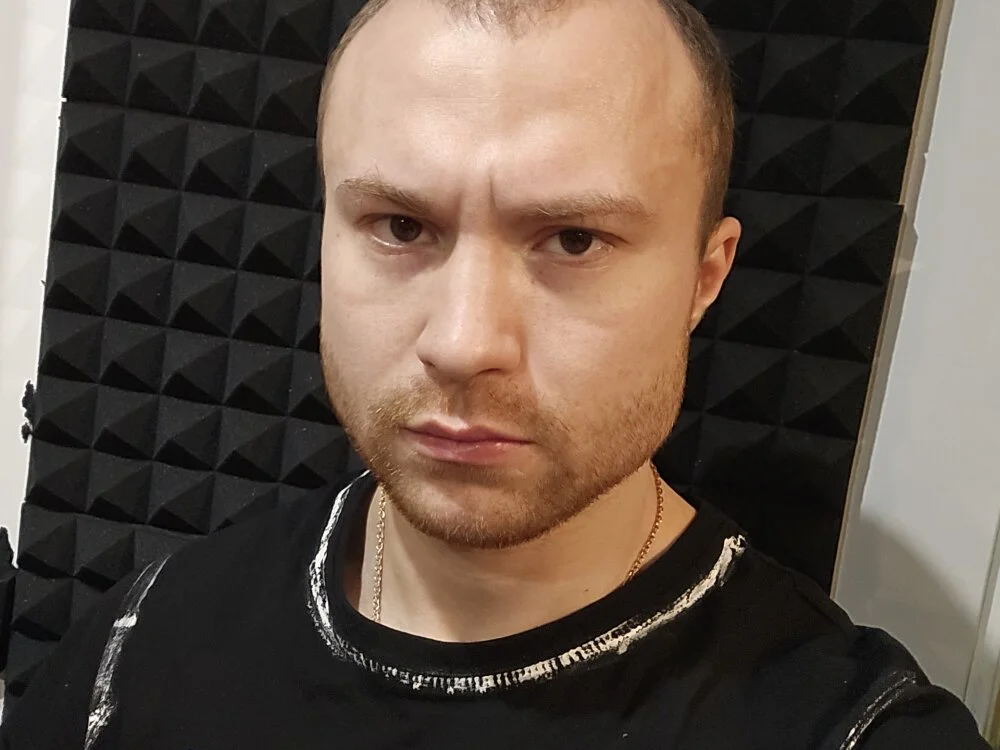 Janessiey Offline XXX-chat