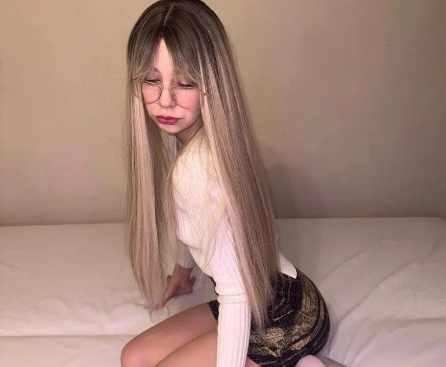 sofiisun Offline XXX-Chat