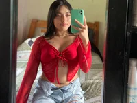 Iris_Lustx Adlı Modelin Çevrimdışı Sohbet Odası