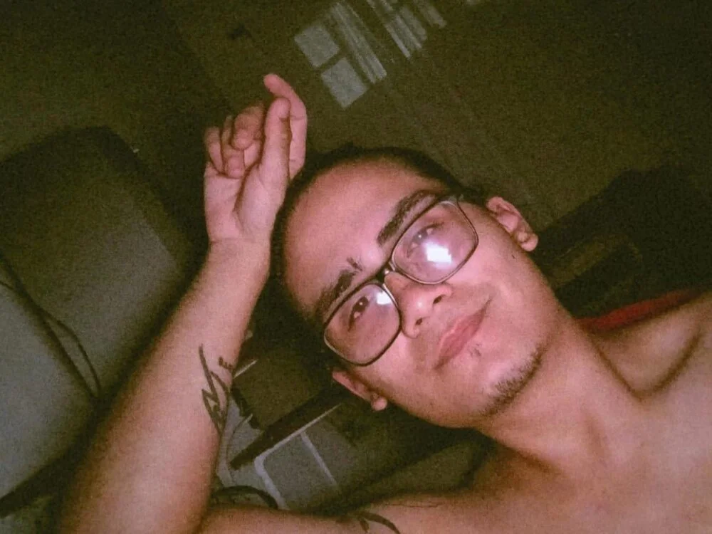 Офлайн-чат XXX Friik_Estanval