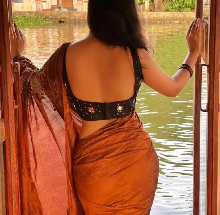Aashika_07 offline chatrum