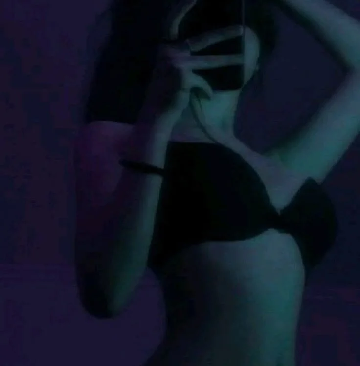 Chat XXX offline de SANA-STRIP