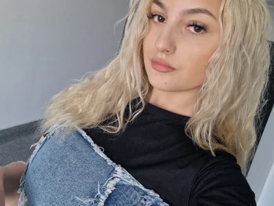 AngelofSinn - Girl 