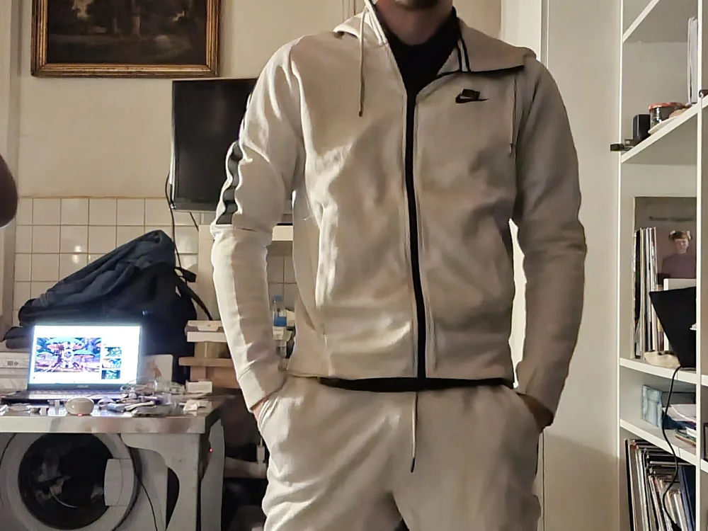 Tomlucas1305 offline chatrum