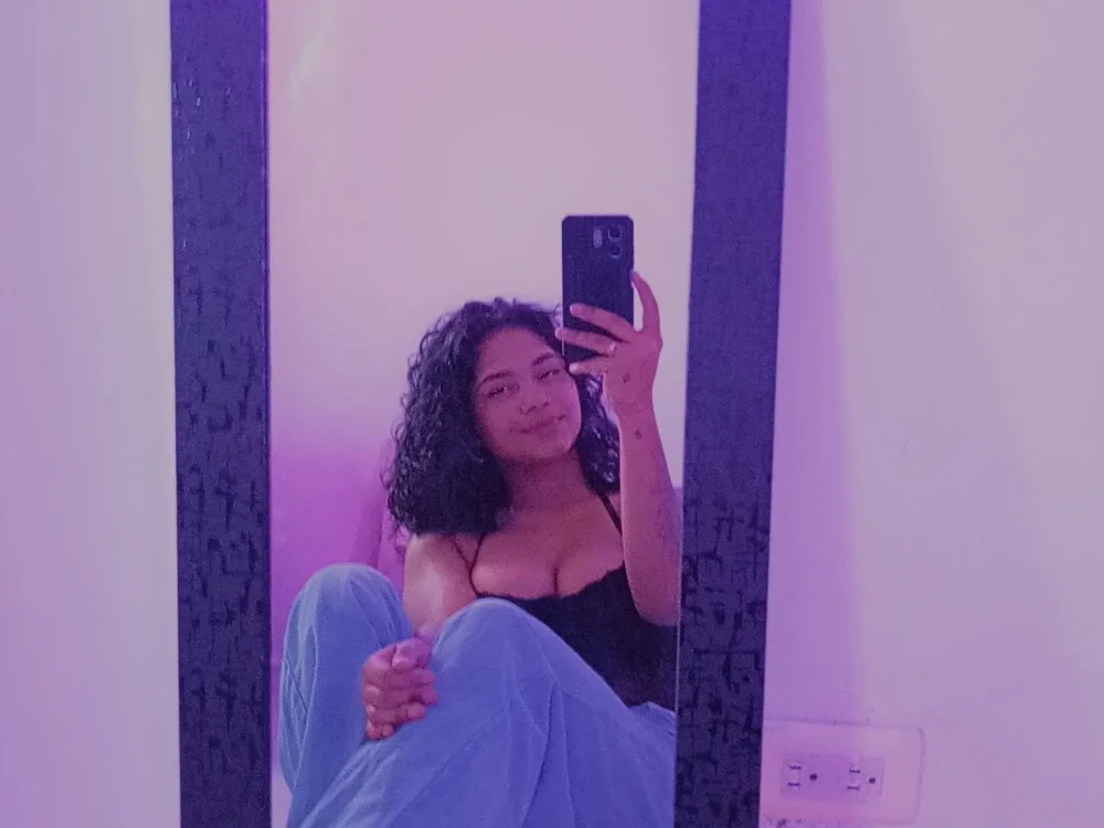 Roxy_010