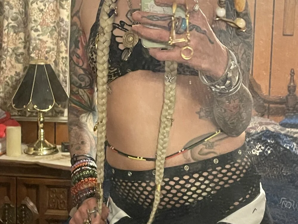 tatt2barbie827's Offline XXX Chat