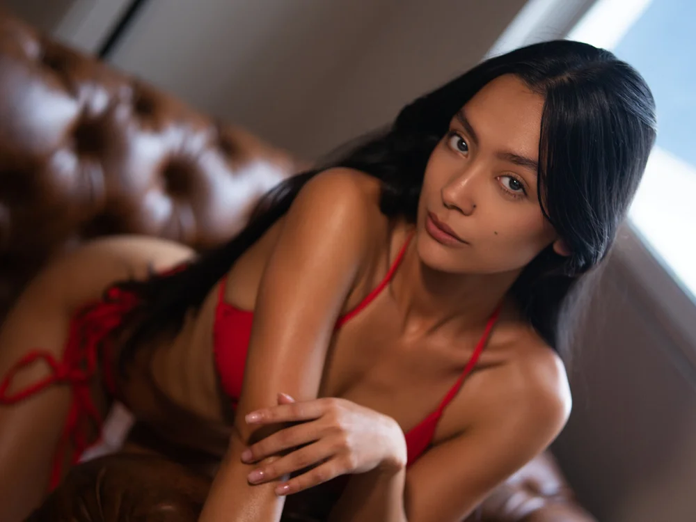 Ella_Walsh's Offline XXX Chat