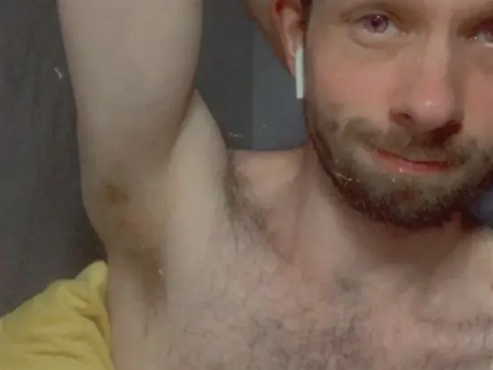 1ballboi's Offline XXX Chat