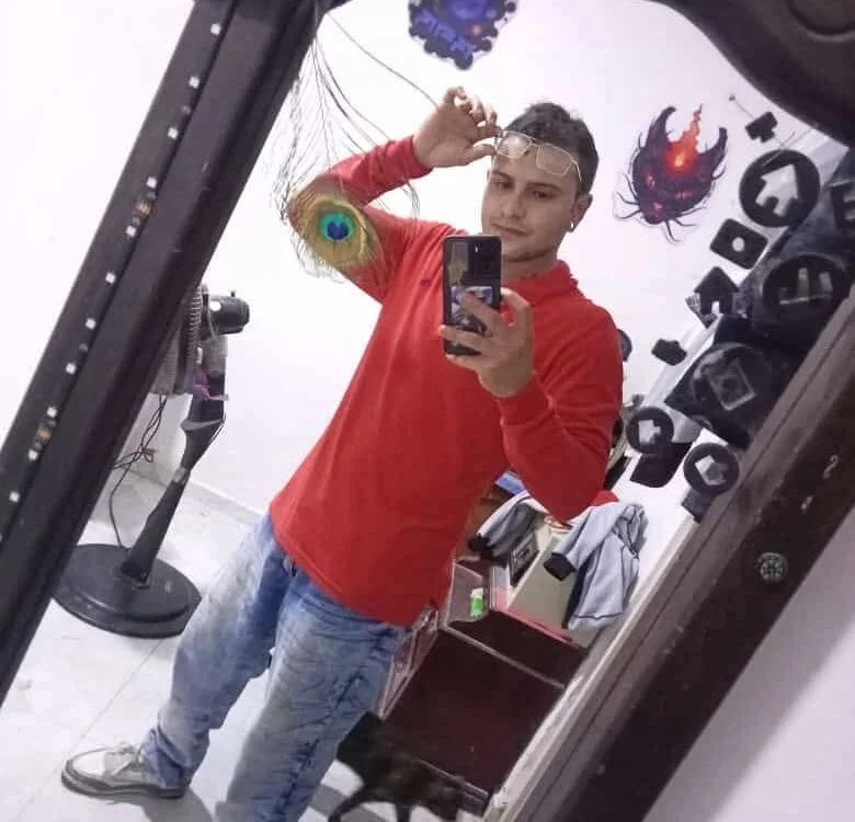 Mrboykaxxx Chat XXX offline