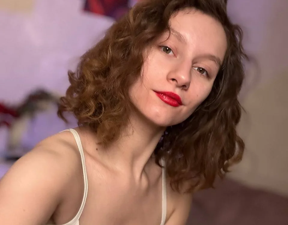 Leya_Curly Offline XXX Chat