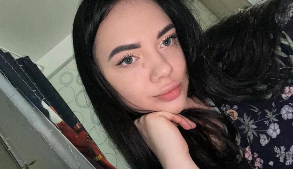 ElizabethDeal's Offline Chat Room