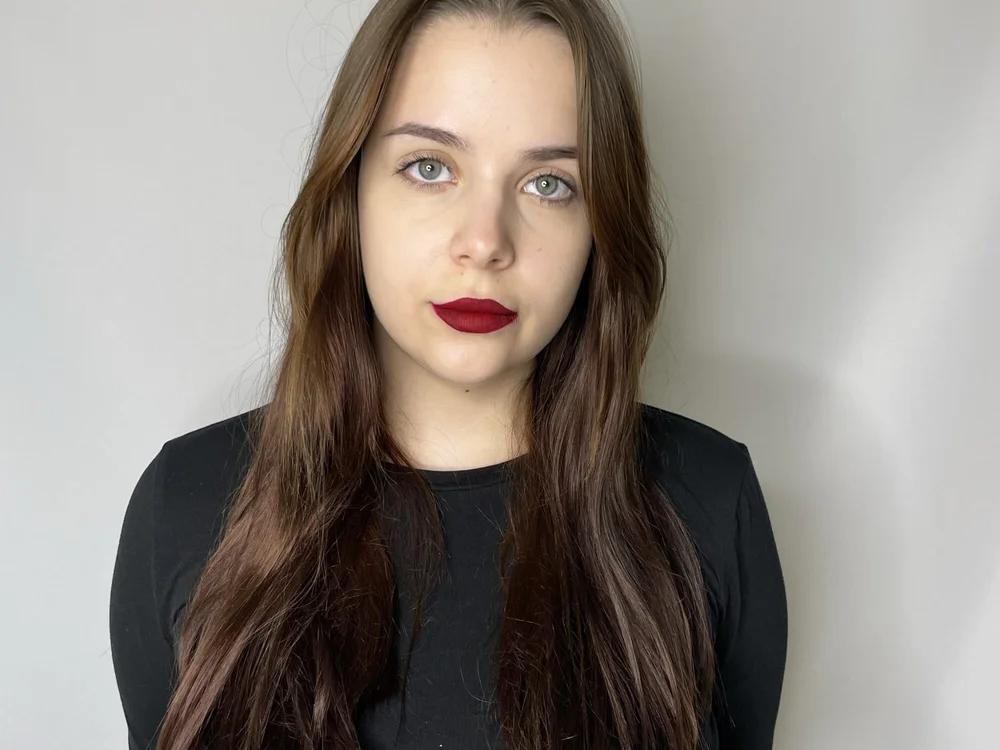 LynetBucker's Offline Chat Room