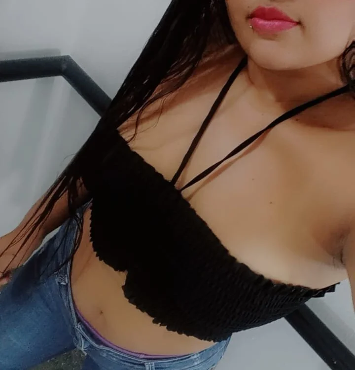 Candyy_Brunette_ offline chatrum